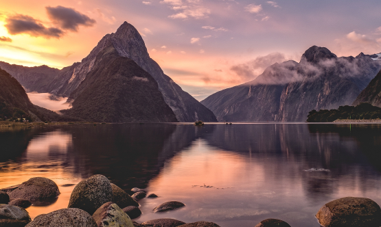 Menguak Pesona Milford Sound Piopiotahi: Fiord Spektakuler di Jantung Selandia Baru!